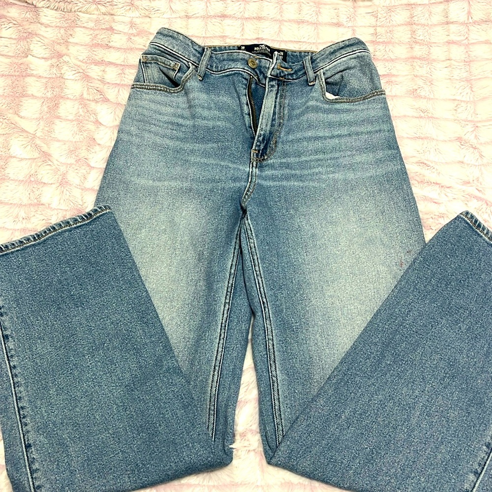 Hollister ultra high-rise dad Jean, size 3-26, blue